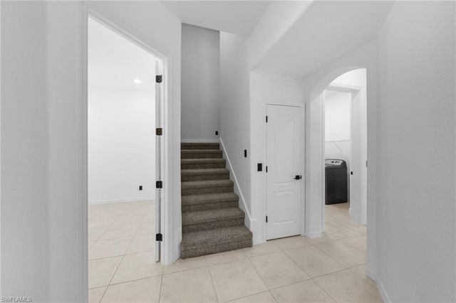 2628 Fairmont Cove CT, Cape Coral, FL 33991