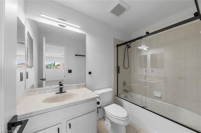 2628 Fairmont Cove CT, Cape Coral, FL 33991