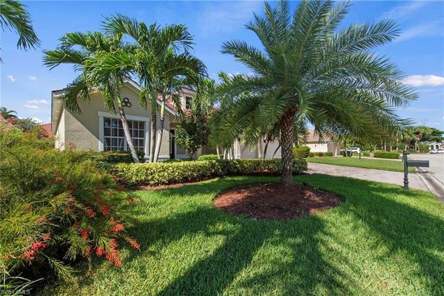 2628 Fairmont Cove CT, Cape Coral, FL 33991