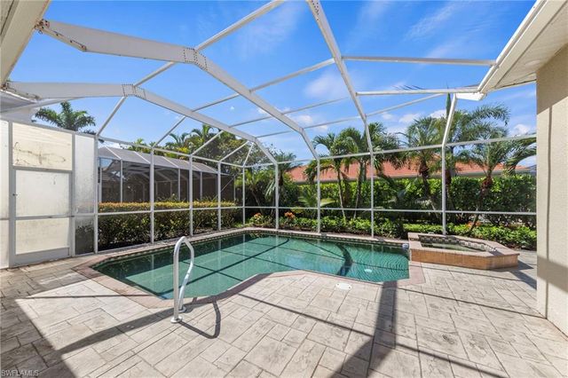 2628 Fairmont Cove CT, Cape Coral, FL 33991