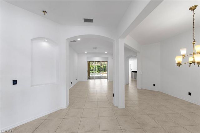2628 Fairmont Cove CT, Cape Coral, FL 33991