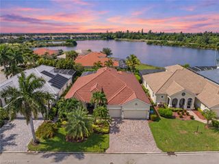 2628 Fairmont Cove CT, Cape Coral, FL 33991