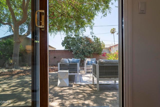 1300 Solita Road, Pasadena, CA 91103