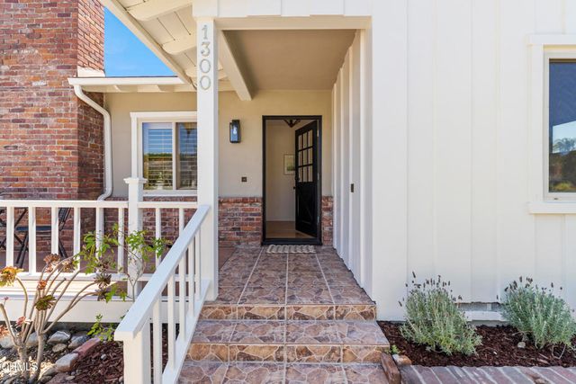 1300 Solita Road, Pasadena, CA 91103