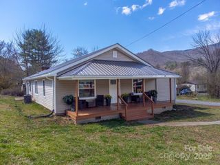 389 Hospital Road, Sylva, NC 28779