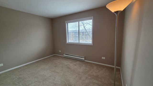 627 Virginia Road 212, Crystal Lake, IL 60014