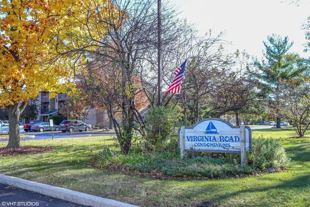 627 Virginia Road 212, Crystal Lake, IL 60014