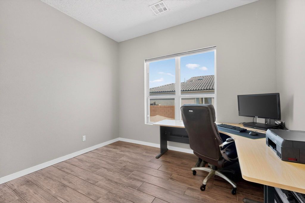 Image 33 of property listing at 3219 Ilford Road NE, Rio Rancho, NM 87144