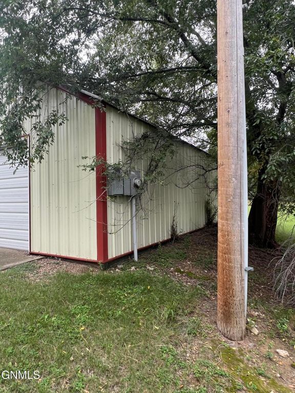 T Bd, Hettinger, ND 58639 photo 3