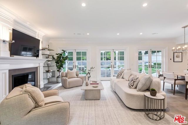 2803 Mandeville Canyon, Los Angeles, CA 90049