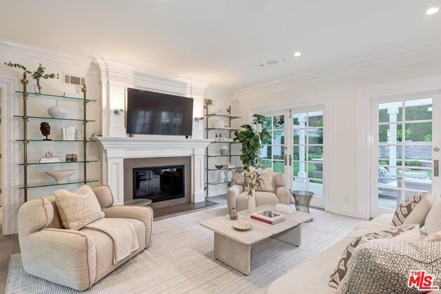 2803 Mandeville Canyon, Los Angeles, CA 90049
