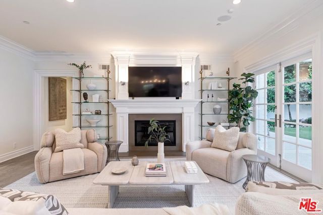 2803 Mandeville Canyon, Los Angeles, CA 90049