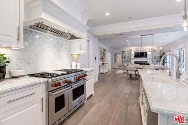 2803 Mandeville Canyon, Los Angeles, CA 90049