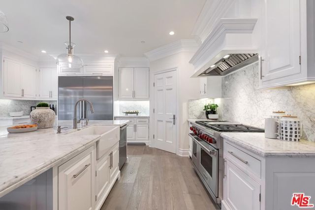 2803 Mandeville Canyon, Los Angeles, CA 90049