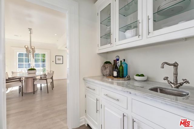 2803 Mandeville Canyon, Los Angeles, CA 90049