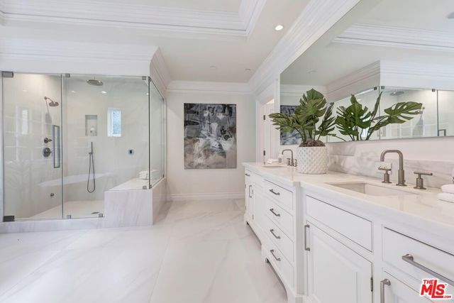 2803 Mandeville Canyon, Los Angeles, CA 90049