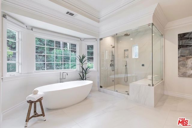 2803 Mandeville Canyon, Los Angeles, CA 90049