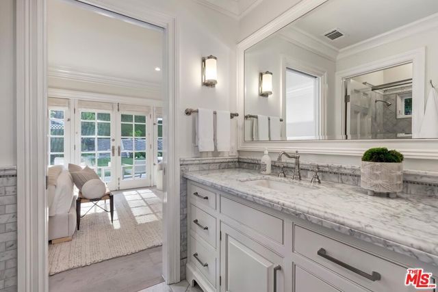 2803 Mandeville Canyon, Los Angeles, CA 90049