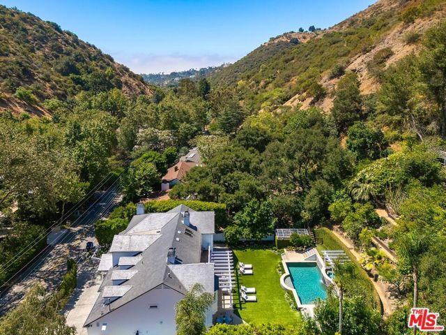 2803 Mandeville Canyon, Los Angeles, CA 90049
