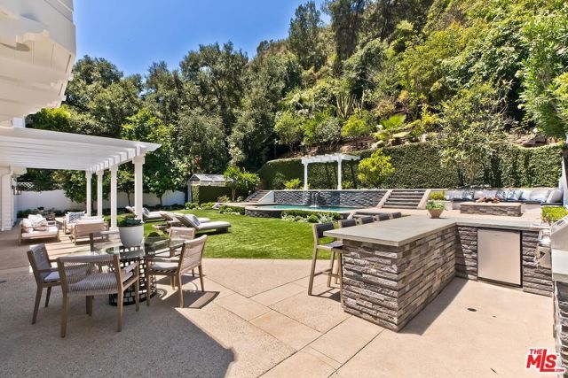 2803 Mandeville Canyon, Los Angeles, CA 90049