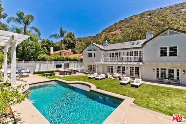 2803 Mandeville Canyon, Los Angeles, CA 90049