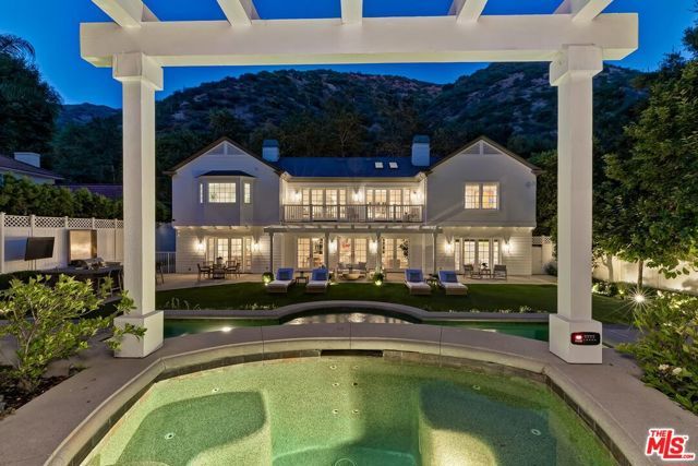 2803 Mandeville Canyon, Los Angeles, CA 90049