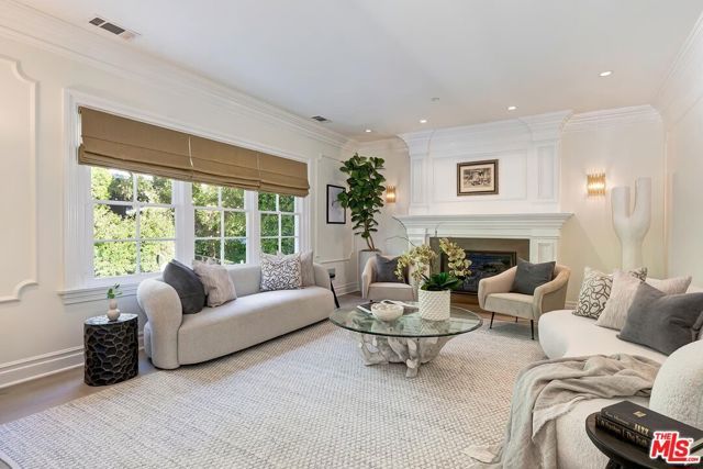 2803 Mandeville Canyon, Los Angeles, CA 90049