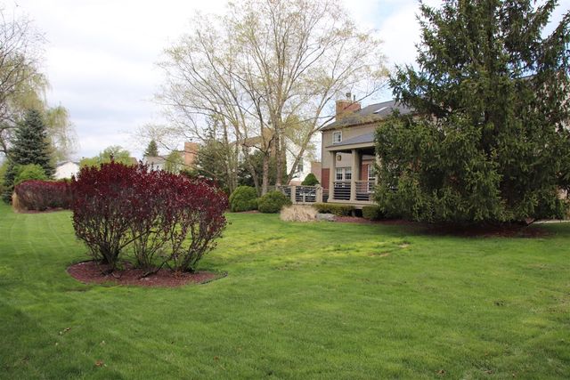48871 Manhattan Circle, Canton, MI 48188