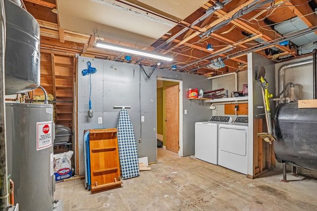 20 Douglas Dr 20, East Bridgewater, MA 02333