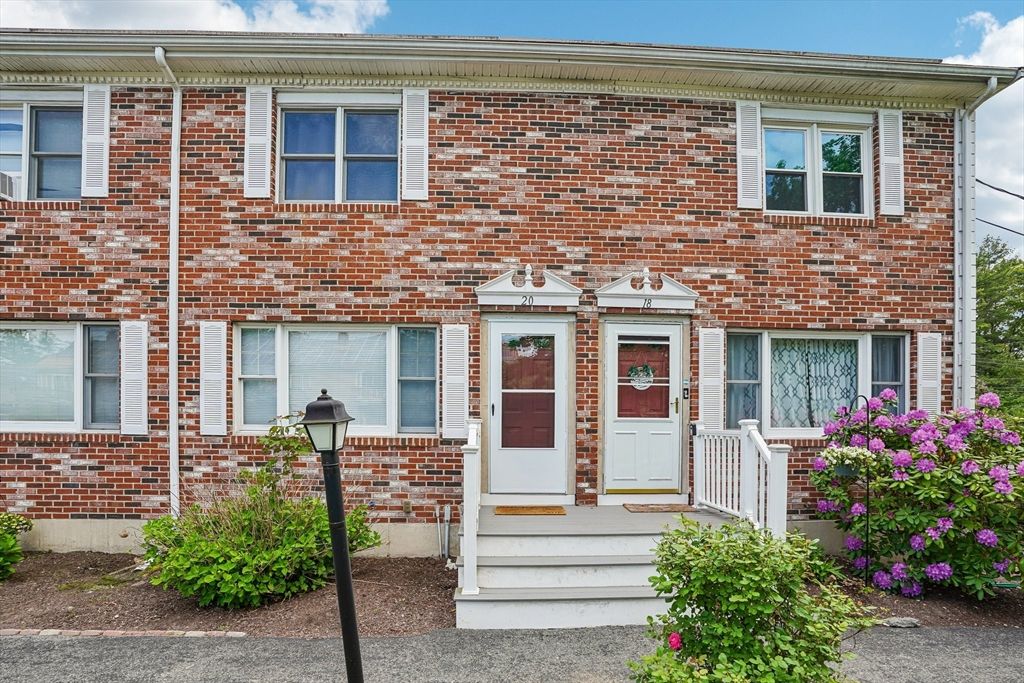 20 Douglas Dr 20, East Bridgewater, MA 02333