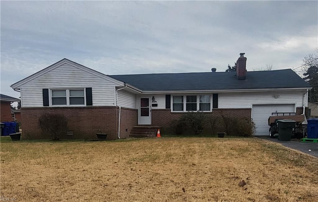 55 Rexford DR, Newport News, VA 23608