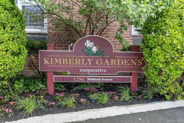 1296 Midland Avenue L2, Yonkers, NY 10704