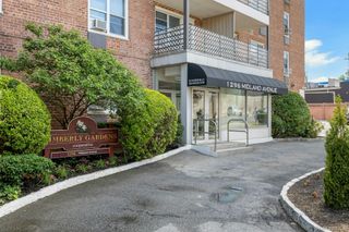 1296 Midland Avenue L2, Yonkers, NY 10704