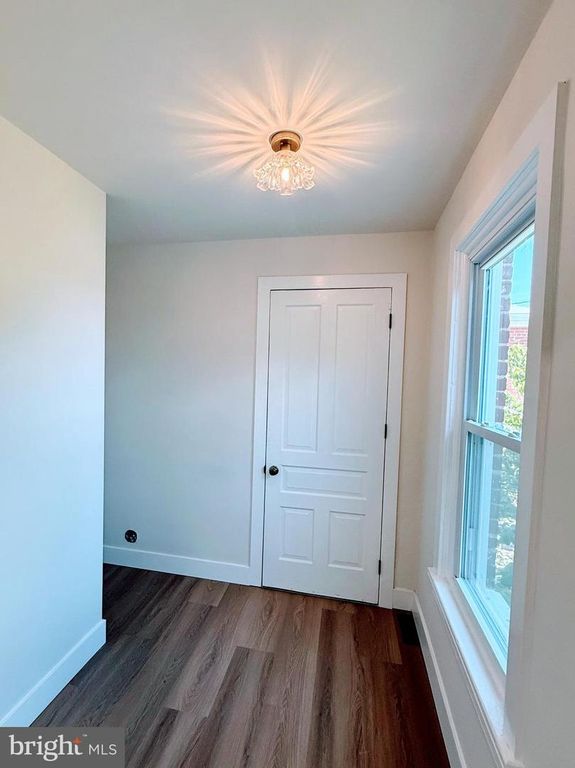 Image 13 of property listing at 7 N WISNER ST, Frederick, MD 21701