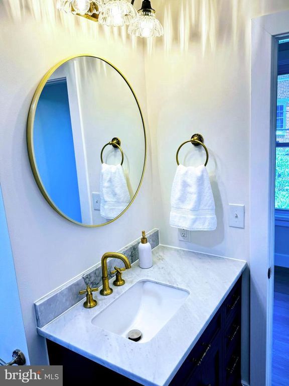 Image 16 of property listing at 7 N WISNER ST, Frederick, MD 21701