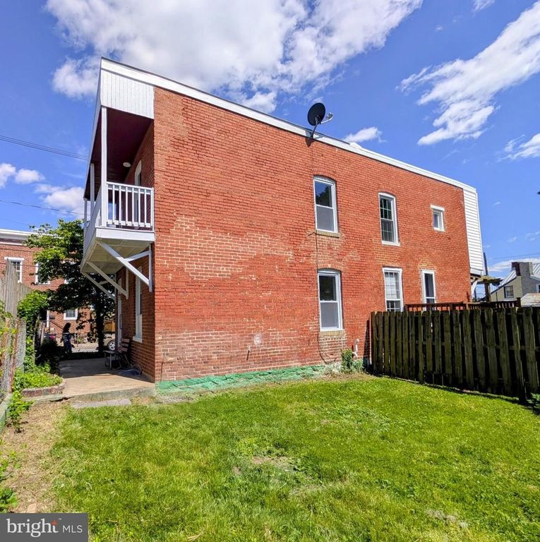 Image 20 of property listing at 7 N WISNER ST, Frederick, MD 21701