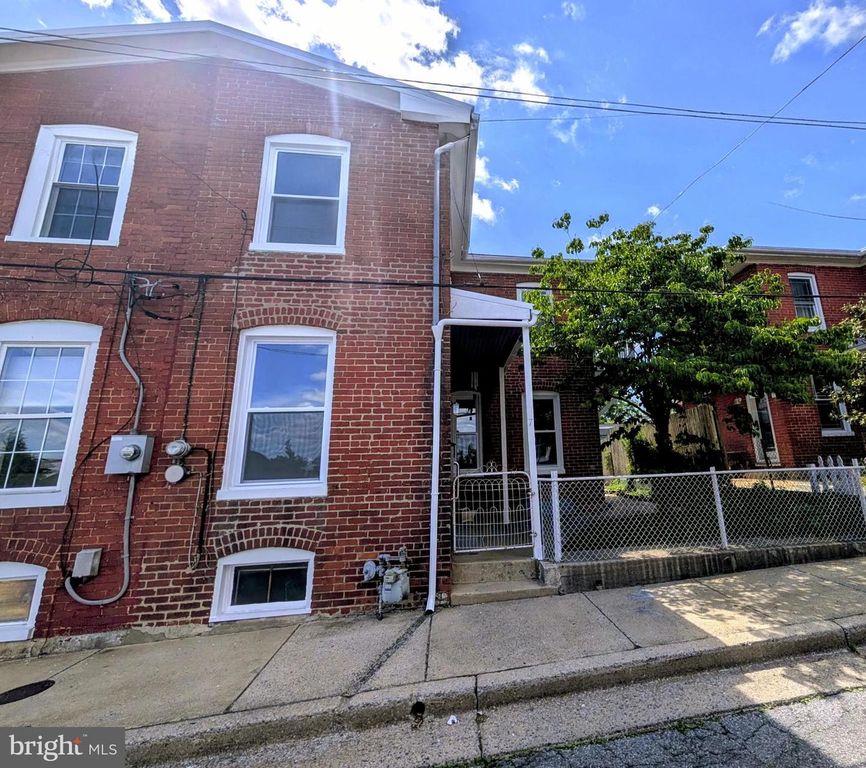 Image 34 of property listing at 7 N WISNER ST, Frederick, MD 21701