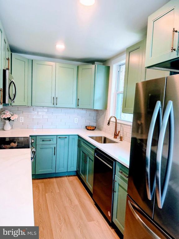 Image 9 of property listing at 7 N WISNER ST, Frederick, MD 21701