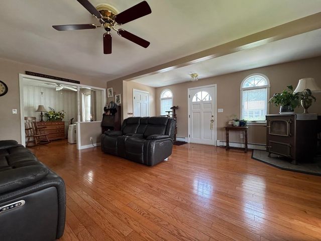 74 Hobart Street, Manchester, NH 03104