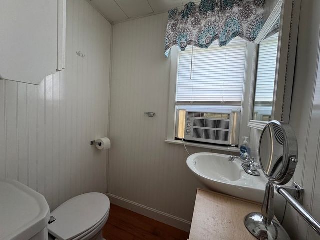 74 Hobart Street, Manchester, NH 03104