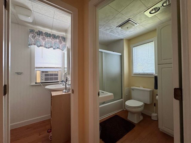 74 Hobart Street, Manchester, NH 03104