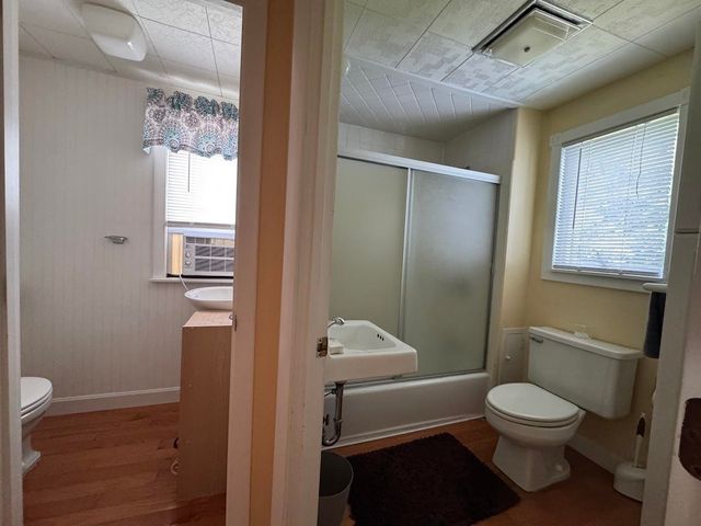 74 Hobart Street, Manchester, NH 03104