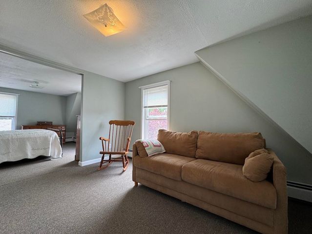 74 Hobart Street, Manchester, NH 03104