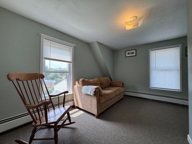 74 Hobart Street, Manchester, NH 03104
