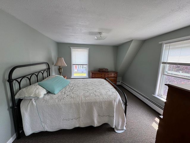74 Hobart Street, Manchester, NH 03104