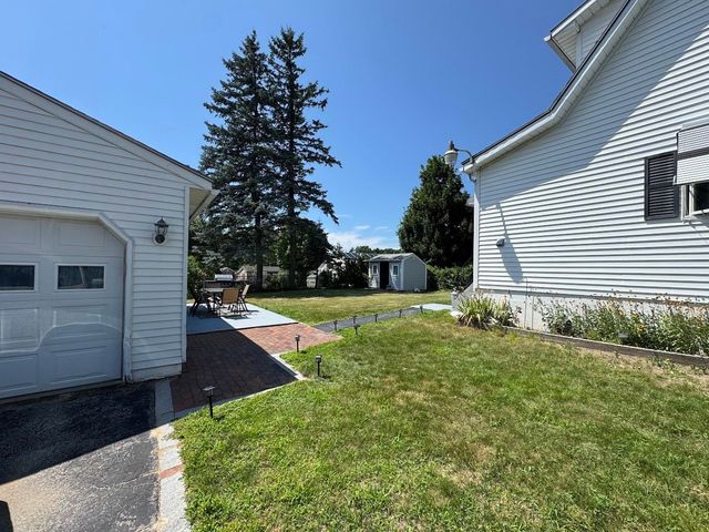 74 Hobart Street, Manchester, NH 03104