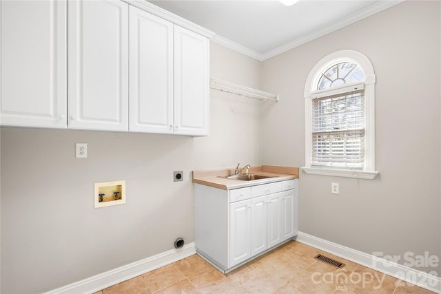 2812 Woodwind Court, Kannapolis, NC 28081