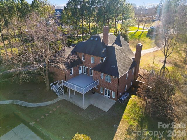 2812 Woodwind Court, Kannapolis, NC 28081