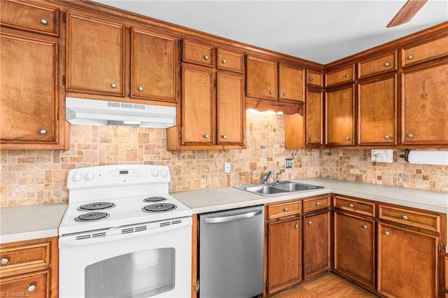 321 W Main Street, East Bend, NC 27018