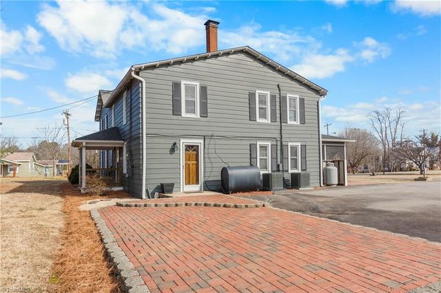 321 W Main Street, East Bend, NC 27018